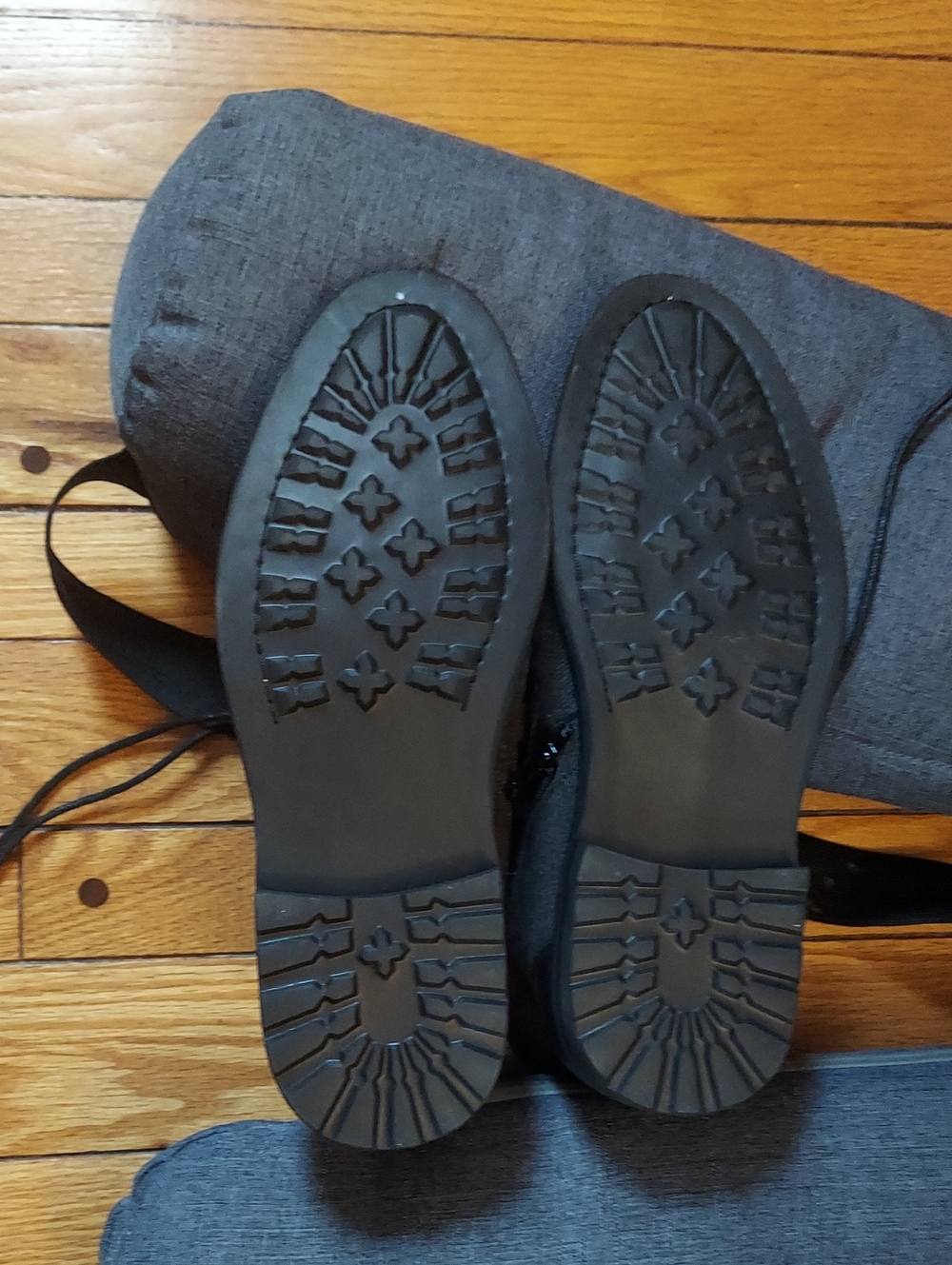 Men's Black Lace-Up Boots, Durable Tread